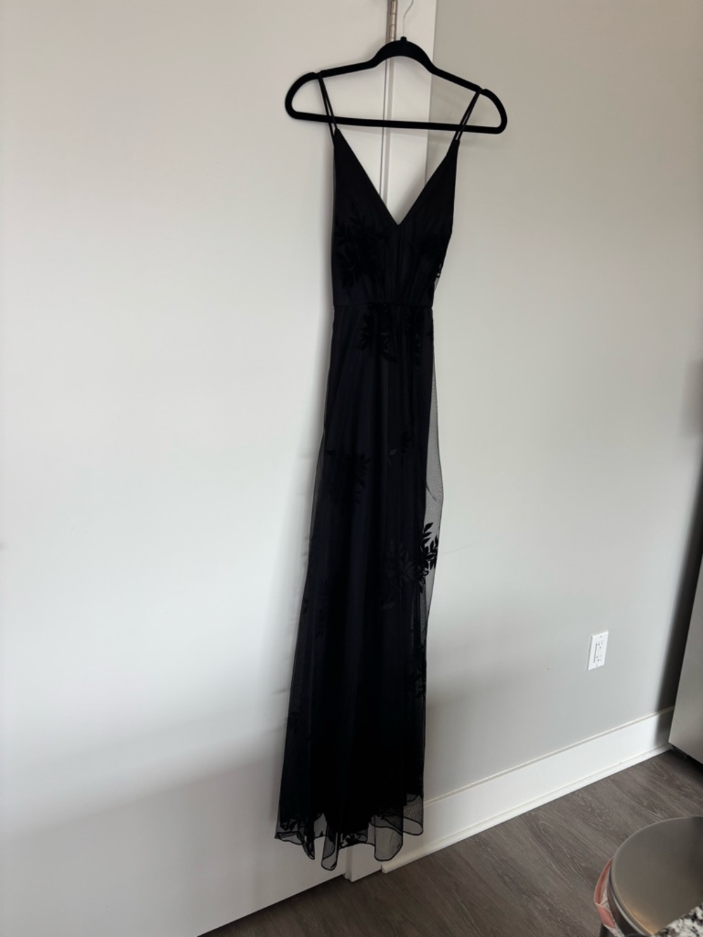 Elegant Black V-Neck Spaghetti Strap Maxi Dress